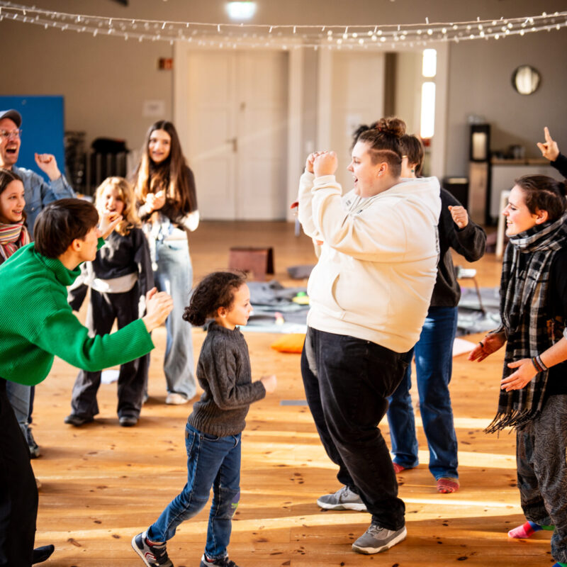Freunde treffen im Kulturkomitee